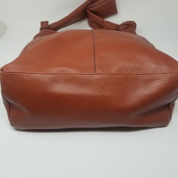 Brown Soft Faux Leather Shoulder Hobo Like Bag - Picture 5 of 13